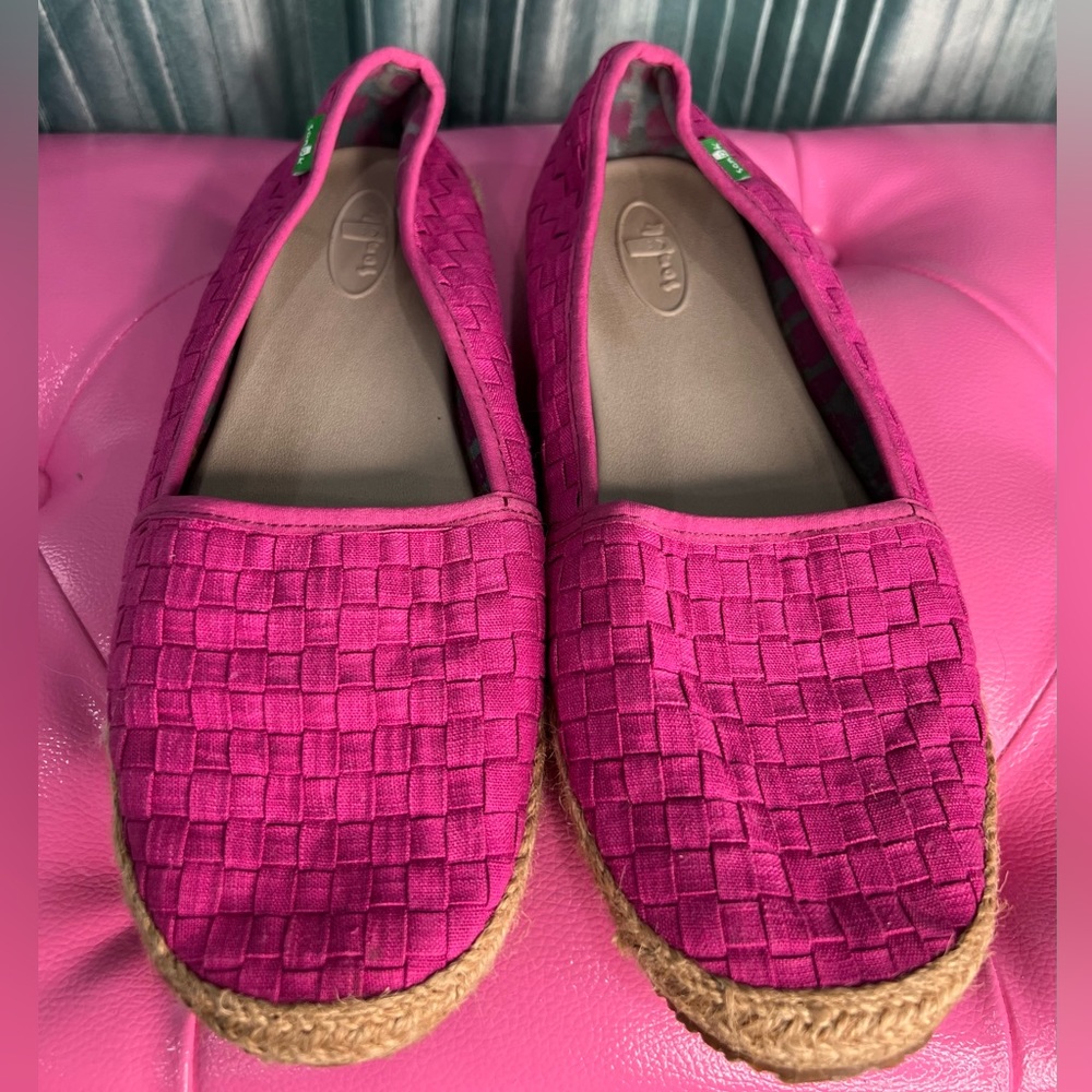 Sanuk Fuchsia Pink Woven Slip on Shoes Basket Case Espadrille 10
